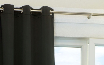Ösengardine Schwarz