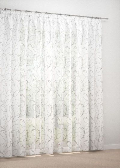 Gardinenstore in Beige